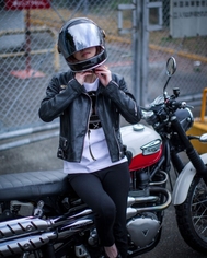 白いTシャツと黒いバイク。（しろいティーシャツとくろいバイク） TokyoMotorist×白いTシャツと黒いバイク コラボプリントTeeシャツ 【oroch】